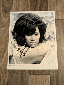 Original BRENDA HOLLOWAY Autogramm auf 10 x 8 Inch Foto - Bild 1 von 7