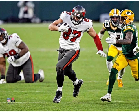 Rob Gronkowski Tampa Bay Buccaneers Unsigned 2021 NFC Championship Action Photo Cover
