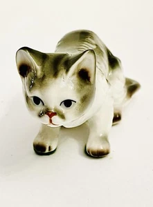 Glazed Porcelain Crouching Kitten Cat Figurine Japan Vintage Deco Collectible - Picture 1 of 9