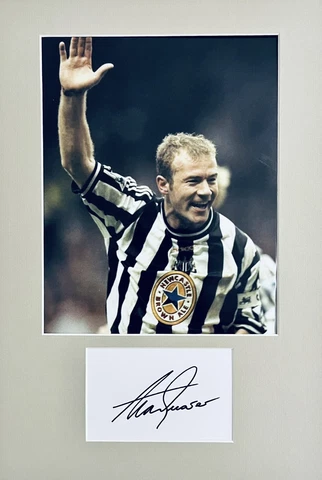 Alan Shearer HAND SIGNED 6x4 White Card & 10x8 NEWCASTLE LEGEND Photograph *COA* Cover