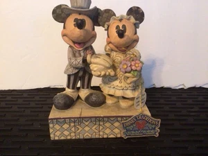 Jim Shore Disney Showcase Collection "Mickey & Minnie" HERZLICHEN GLÜCKWUNSCH" Lesen - Bild 1 von 6