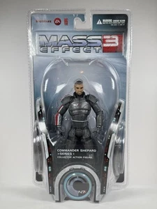 BioWare Big Fish Mass Effect 3 Commander Shepard Series 1 Figure NEW - Picture 1 of 6