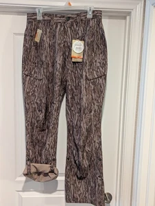 WOMENS HUNTGEAR LOW RIPSTOP ROLLUP PANT MOSSY OAK NEW BOTTOMLAND MEDIUM - Picture 1 of 3