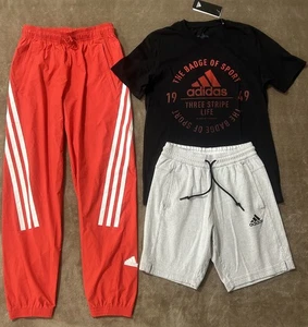 Adidas Größe Small Shorts Sporthose Neu mit Etikett Shirt Training Sport Paket - Bild 1 von 1
