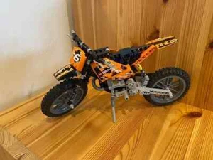 LEGO TECHNIC: Moto Cross Bike (42007) - Picture 1 of 4