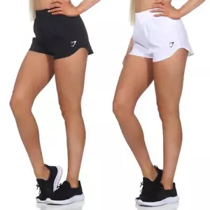 Pantaloncini corti da allenamento larghi Gymshark Essential donna fitness sport - Foto 1 di 13