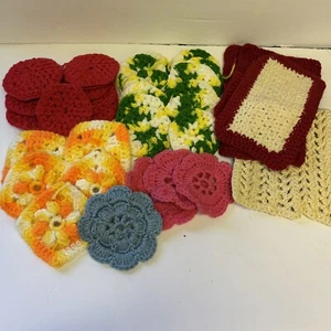 34 bunte Granny Squares rund Blumen gehäkelt Projekt Stücke - Bild 1 von 8