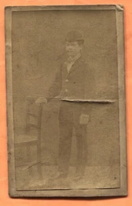 CDV, Retrato de un niño en uniforme de librea circa 1880 - Imagen 1 de 2