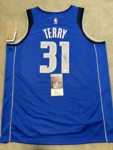 Jason Terry Signed Dallas Mavericks NBA Jersey JSA COA Autograph Large - Picture 1 of 3