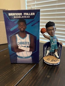 Brandon Miller Charlotte Hornets testa bobble autografata SGA 29/01/25 firmata nuova con scatola - Foto 1 di 3