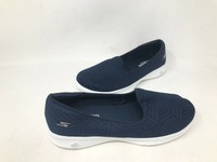 skechers wave lite good nature