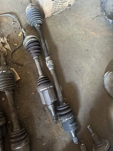 95-99 ECLIPSE TALON 2G TURBO TRACCIÓN DELANTERA OEM ejes de eje delantero CV - ambos ejes - Imagen 1 de 5