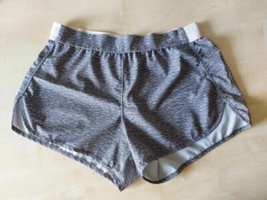 Sportshorts Sophia Thiel Damen gebraucht Größe S, dünner Stoff - Bild 1 von 6