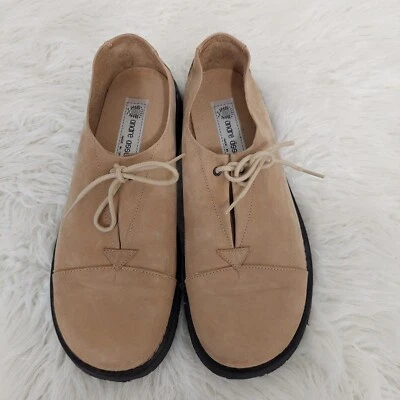 Andre Assous Women's Oxford Loafer Tan Suede Leather Slip-On Shoe Size 11 Preppy - Image 1 of 4