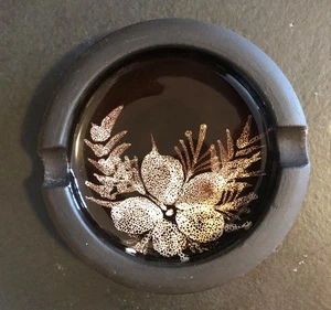 Vintage Handmade Tenby Pottery Ashtray/Trinket Pin Dish Flower Design - Picture 1 of 3