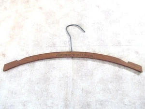 Vintage 30er Jahre Santa Fe RR Holz Kleiderbügel Schlafwagen mit S.F. fahrplan 1986 - Bild 1 von 3