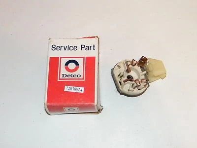 Wiper Motor End Cap 1981 -1990 Chevy GMC Pickup Suburban  Blazer Jimmy 22038924 - Image 1 of 4