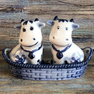 Vintage Delft Blue Bell Cows in Basket Salt and Pepper Shakers Hand Painted - Picture 1 of 15