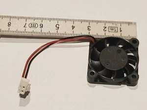 Dreambox 800HD PVR Lüfter Ventilator Kühler Fan 12 Volt 0,04 Ampere - Bild 1 von 3