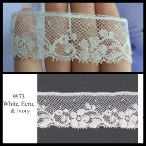 Borde floral de encaje de algodón de reliquia francesa 1" blanco Capitol Imports 9973 - Imagen 1 de 2
