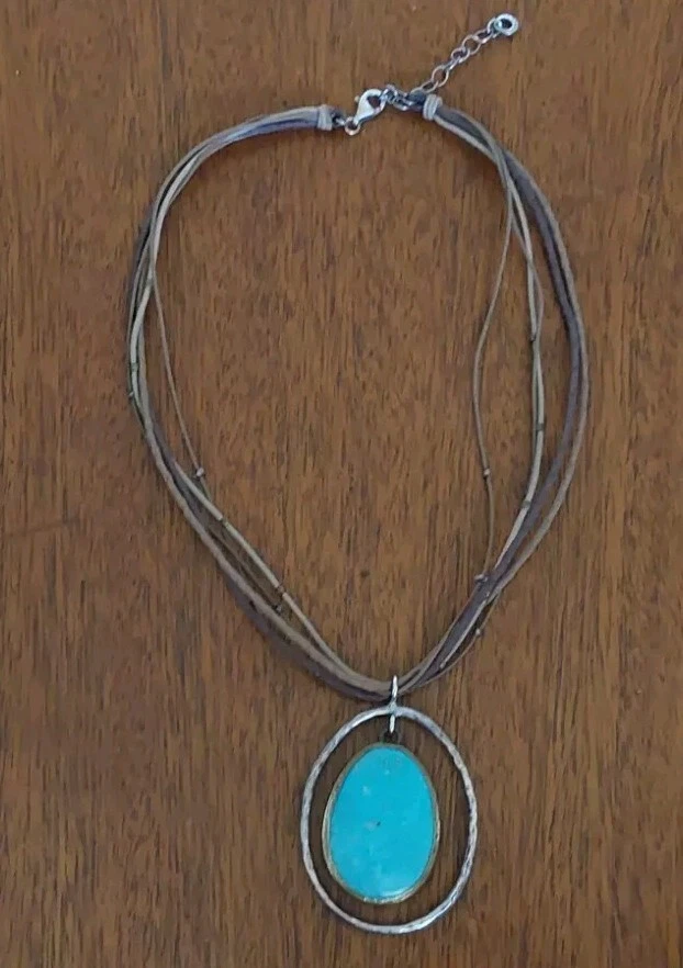 Colgante Silpada Plata de Ley 925 Howlita Turquesa-Azul en Collar de Cuero Foto 1 de 4
