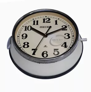Chrome Edge Classic Vintage Quartz White Wall Clock Seiko - Picture 1 of 3