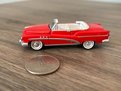 Johnny Lightning красный 1953 Buick супер кабриолет - резиновые шины 1:64 - Изображение 1 из 4