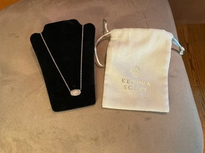 Ожерелье KENDRA SCOTT Elisa розовый кварц подвеска розовое золото хорошее состояние б/у - Изображение 1 из 4