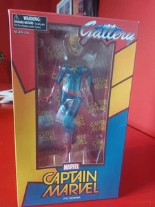 Captain Marvel Diamond Gallery Pvc Diorama Figure Boxed - Picture 1 of 9