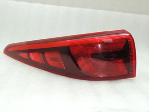 Lámpara de volantes exterior izquierda KIA Sportage QL 92401F1000 - Imagen 1 de 8