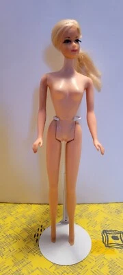  Vintage STACEY Barbie 1960s Twist N Turn Blonde W/outfits. Please see photos!! - Image 1 of 4
