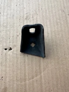 84-91 CORVETTE C4 FARO A CAPÓ BISAGRA SOPORTE LH 14060285 - Imagen 1 de 3