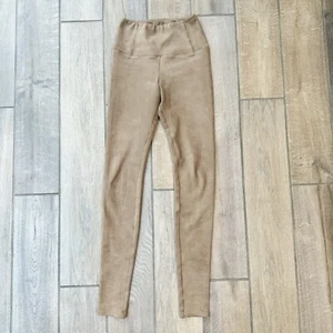 Aritzia Wilfred Free Damen Kunstleder Leggings Skinny Hellbraun XS - Bild 1 von 7