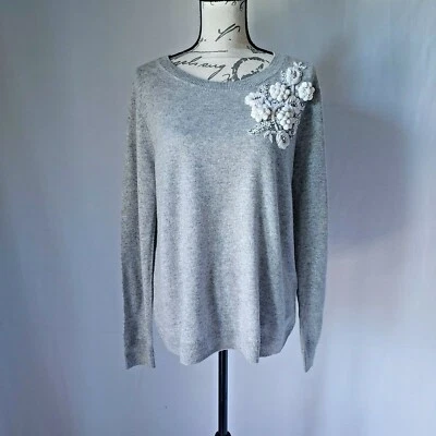 Nuevo sin etiquetas BADGLEY MISCHKA Suéter de Cachemira Adornado con Cuentas Cuello Redondo Gris Mujeres XL Foto 1 de 4