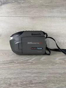 Panasonic PV-L750D VHS-C Analog Camcorder - Picture 1 of 7