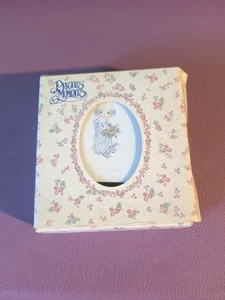 LOVELY AVON PRECIOUS MOMENTS PIERCED EARRINGS 1999 NIB - Imagen 1 de 6