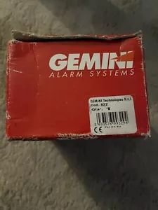 Gemini 822 Upgrade Car Alarm Security System Comes With Ultrasonic & Led & Siren - Picture 1 of 2