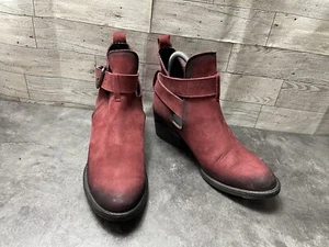 Very Volatile Boots Women 7.5M Shoes Red Leather Slip On Buckle Ankle Straps - Picture 1 of 17
