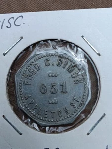 Wisconsin, Appleton Fred C. Simon Confectionary Good For 10 Cent Aluminum Token - Picture 1 of 2