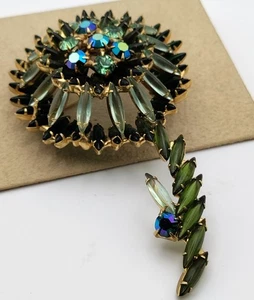 Vintage High End Substantial Layered Rhinestone Flower Brooch - Picture 1 of 5