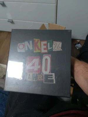 Böhse Onkelz - 40 Jahre CD Box (1980 - 2020 /25 CDs) NEU + OVP - Bild 1 von 4