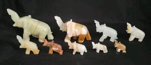 Vintage Elefanten Figuren, 9-köpfige Familie, handgeschnitzter Onyx Marmor Stein, Mexiko Lot #2 - Bild 1 von 23