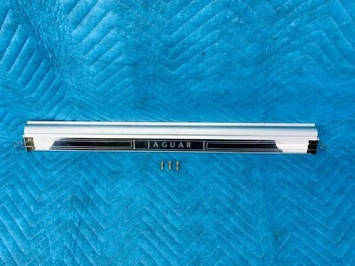 Placa de desgaste de la puerta del conductor delantero Jaguar XJR XJ6 XJ8 XJ12 VDP 1995-2003 OEM Foto 1 de 4