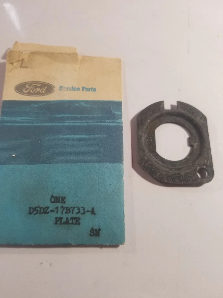 Placa de montaje de espejo retrovisor derecha 1977-79 Granada OEM Ford D5DZ-17B733-A Foto 1 de 4