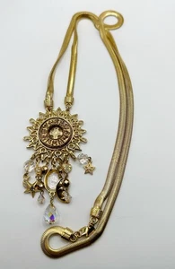 Collana Kirks Folly Zodiac Astrology, pietre di vetro modellate e intagliate ritirata - Foto 1 di 10