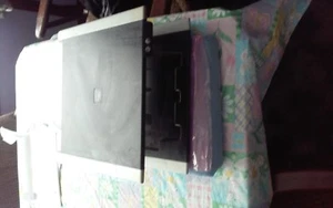 •	Dell CN-0UC795 Docking Station  - Picture 1 of 2