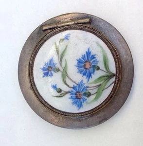 Beautiful Vintage Russia 1950 Porcelain Enamel Compact Power Round Puff pill Box - Picture 1 of 6