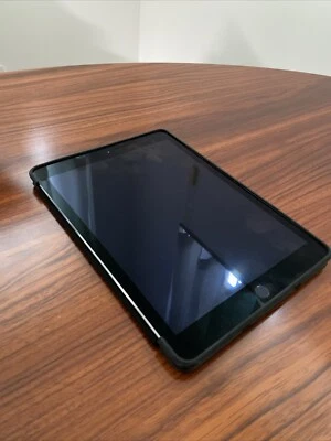 Apple iPad Air 2  2a Generazione 9.7" 64GB Wi-Fi Tablet  - Grigio siderale - Immagine 1 di 2