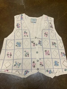 The Alpine Collection Tan Vest embroidered floral Size 18/20 Plus - Picture 1 of 5