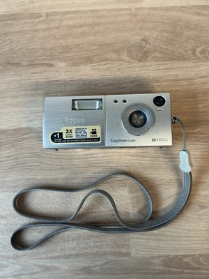 Kodak Digital Camera EasyShare LS420 2.1MP Silver - Image 1 of 4